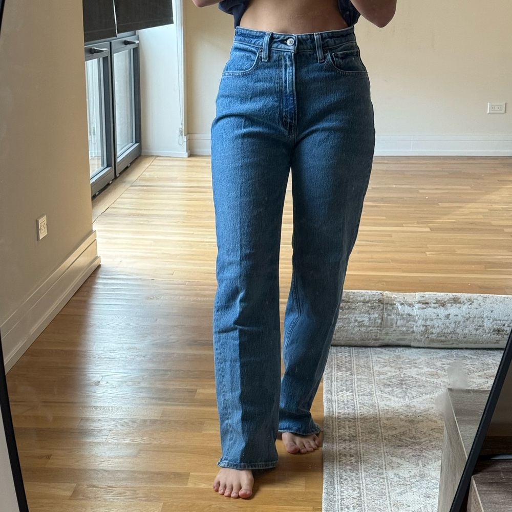Abercrombie 90s Relaxed Jean High-Rise Straight Leg - Blue